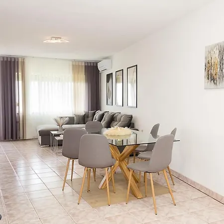 Apartment Two Identical Designer 2bd Flats With Sea View In By Flat Mаnager